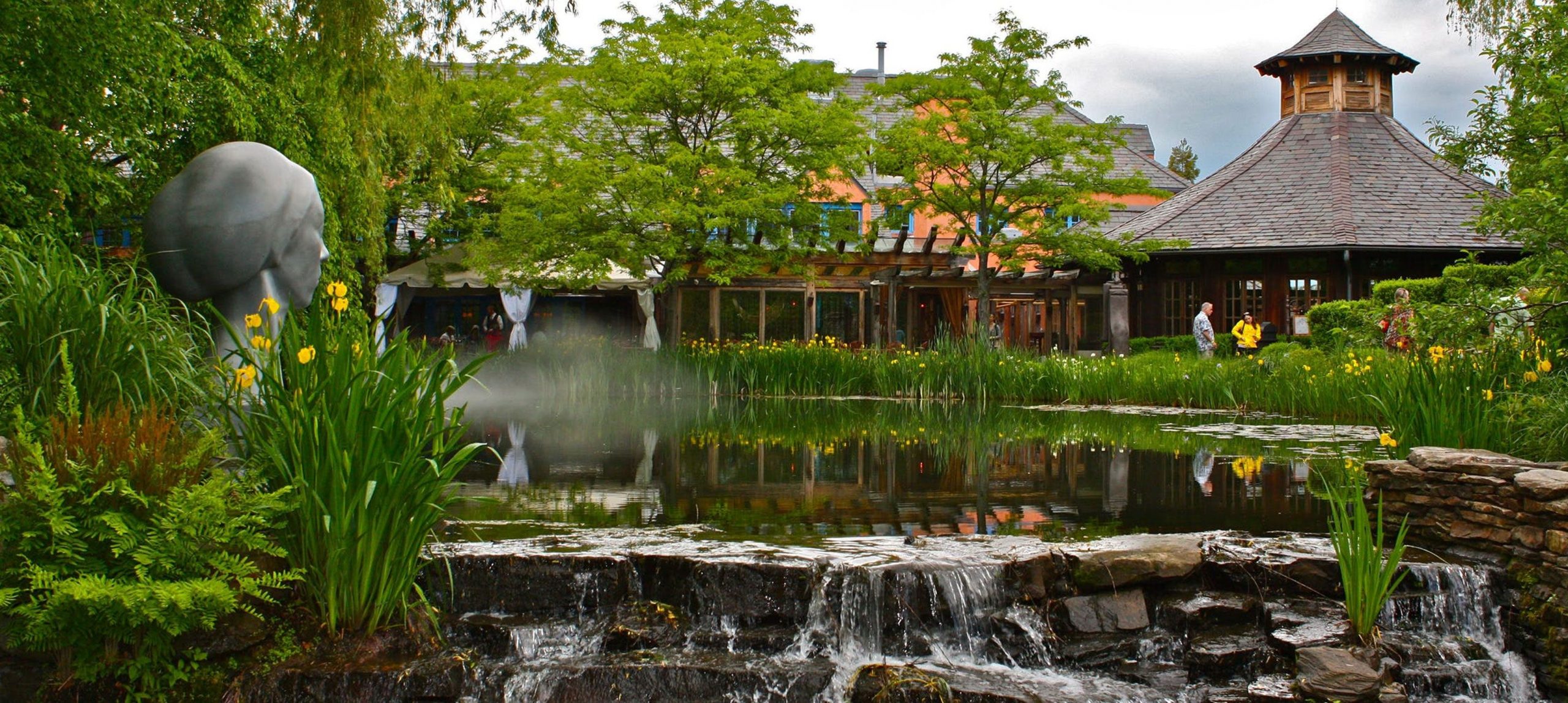 landscaper-home-hero-background-3